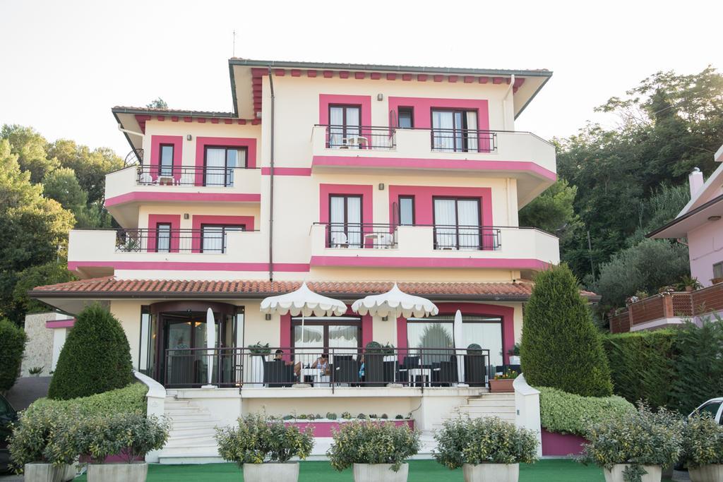Hotel Levante Fossacesia Exterior foto